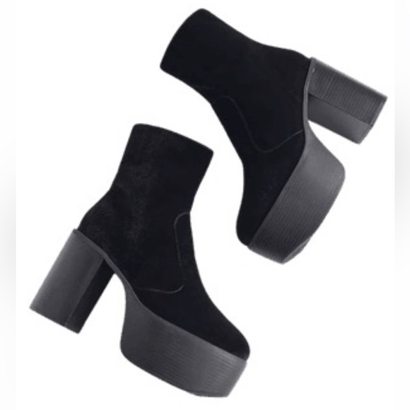 Urban Outfitters Shoes - urban outfitters harper ultra platform NIB rare